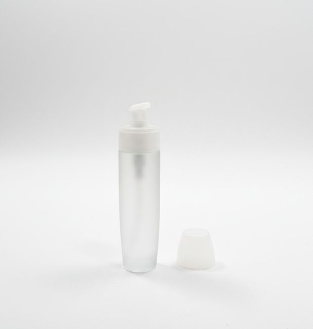 Flacon en verre givré avec pompe 100ML chez Arabesk