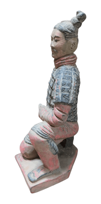 Statue Colorée Antique Archer Agenouillé en Terracotta 22 cm chez Arabesk|cz