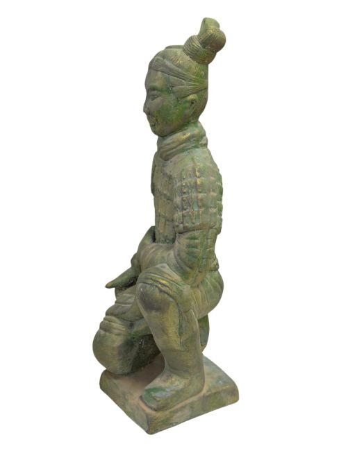 Statue Colorée Antique Archer Agenouillé en Terracotta 26 cm chez Arabesk|cz