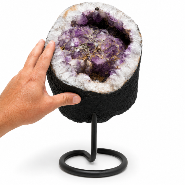 Géode améthyste Brésil A sur socle 8.4 kg chez Arabesk|cz