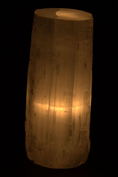 Lampe en Sélénite Cylindrique 20-25cm 3-4Kg chez Arabesk|cz