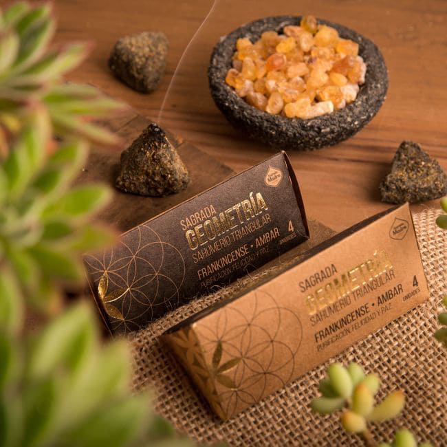 Encens pyramidal Sagrada Madre Ambre-Frankinsence chez Arabesk|cz