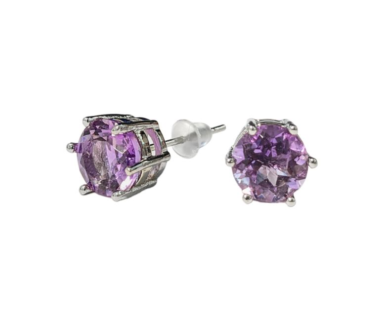 Boucles d'Oreilles Solitaire en Cuivre Blanc Amethyste Facettée AA stud chez Arabesk|cz