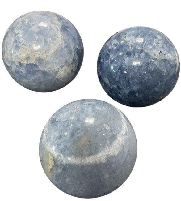 3 Sphères Calcite bleue polis 1.741k chez Arabesk