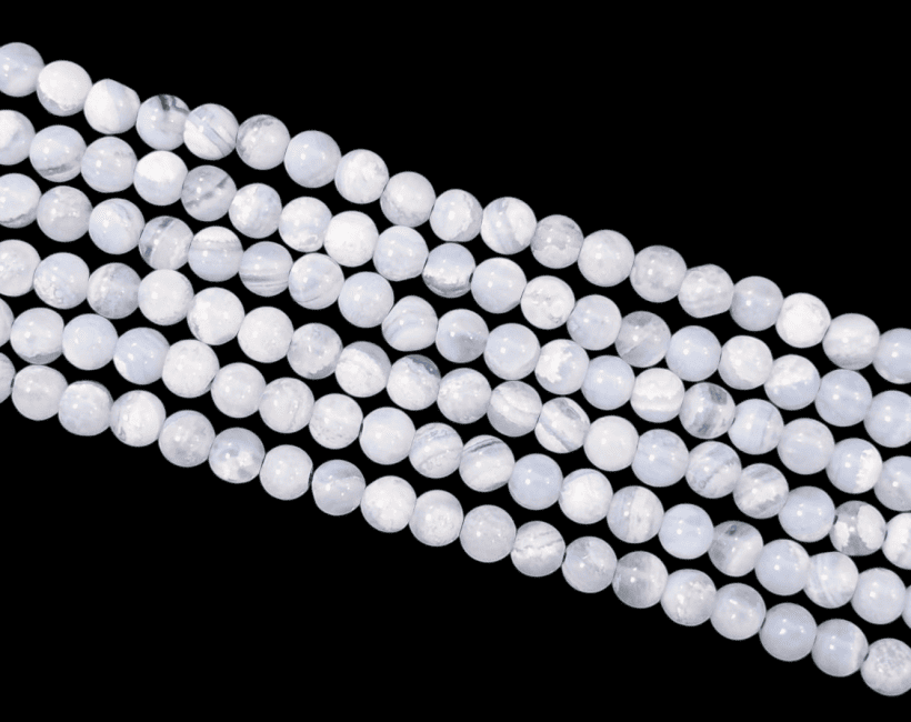 Perles Rondes sur Fil Calcédoine Bleue Rubanée AA 4-5mm chez Arabesk