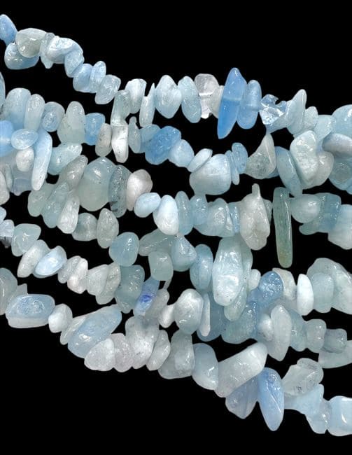 Aigue Marine A chips 5-8mm sur fil 80cm chez Arabesk|cz
