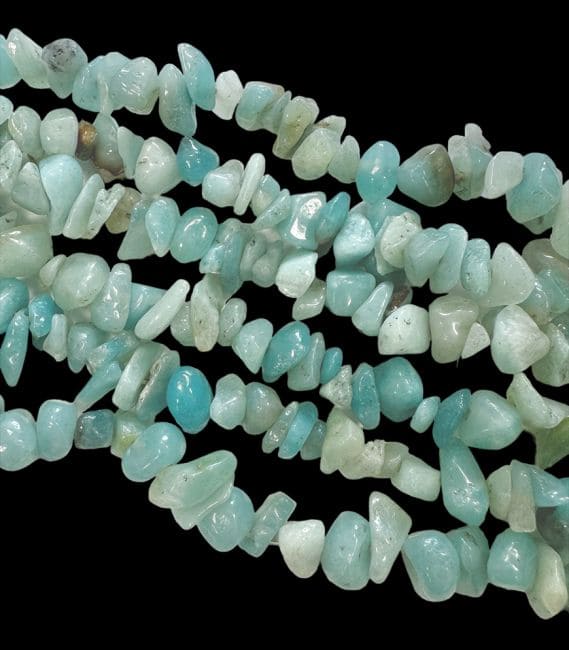 Amazonite A chips 5-8mm sur fil 80cm chez Arabesk|cz