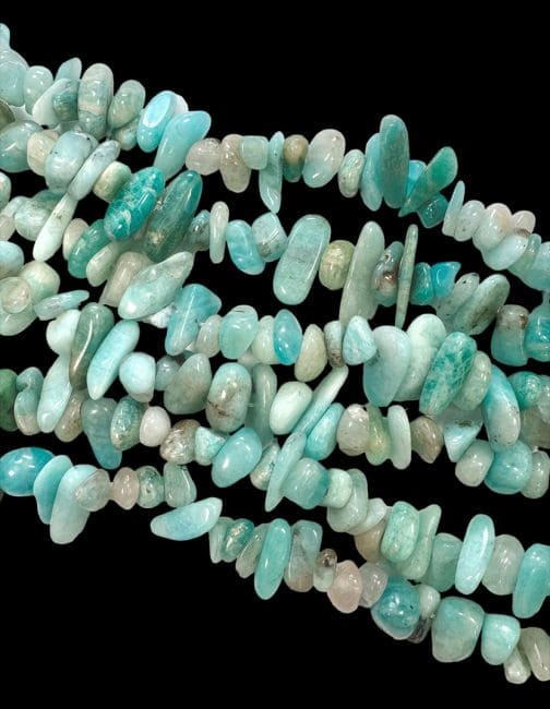Amazonite Russie A chips 5-8mm sur fil 80cm chez Arabesk|cz