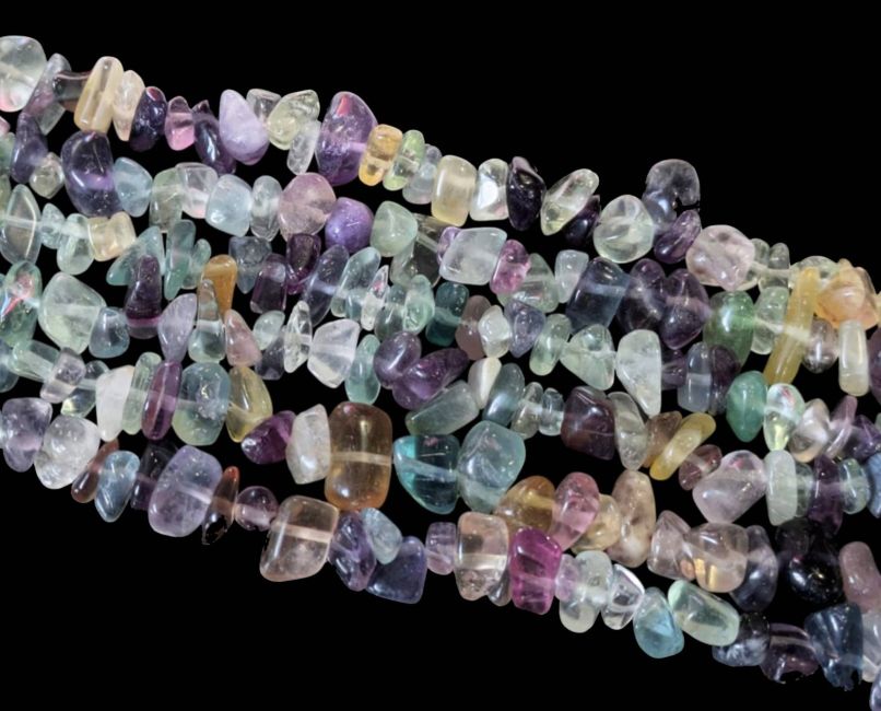 Fluorite multicolore AA chips 3-8mm sur fil 80cm chez Arabesk|cz