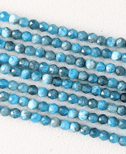 Perles Facettées sur Fil Apatite Bleue AA 3-4mm chez Arabesk