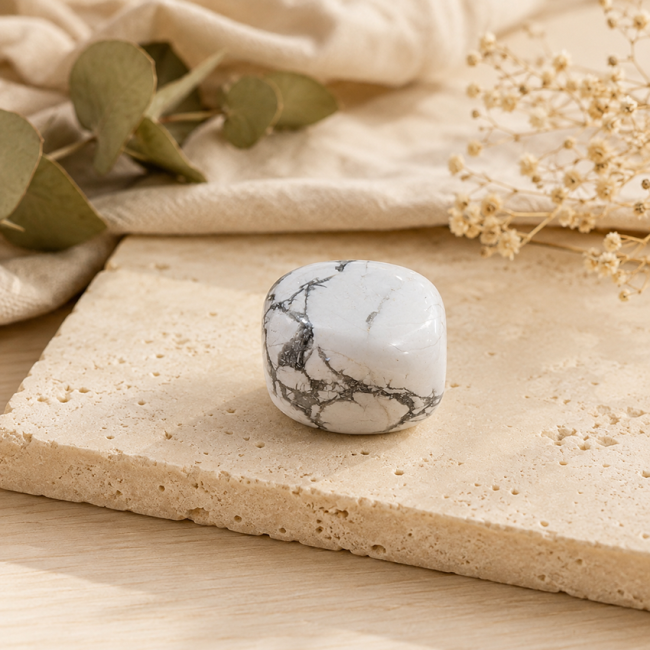 Howlite A Pierre Roulée en Boîte 2-3 cm chez Arabesk|cz