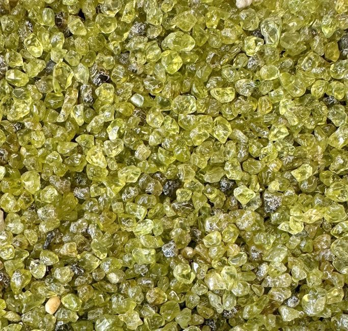 Chips de Pierres Naturelles Péridote A+ 1-4mm 500g chez Arabesk|cz
