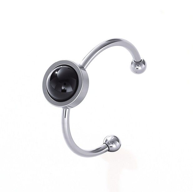 Bague Onyx Noir – acier inoxydable argenté chez Arabesk