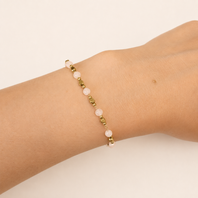 Bracelet Énergie en Quartz Rose AB – Perles Dorées chez Arabesk