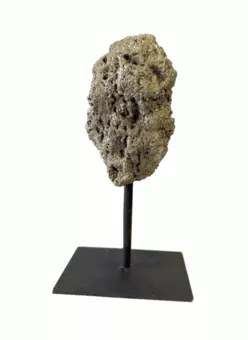 Surový Pyrit A na Černém Kovovém Stojanu 17-20 cm 700-1100 g