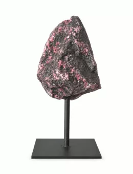 Surový Rodonit A na Černém Kovovém Stojanu 17-20 cm 700-1200 g