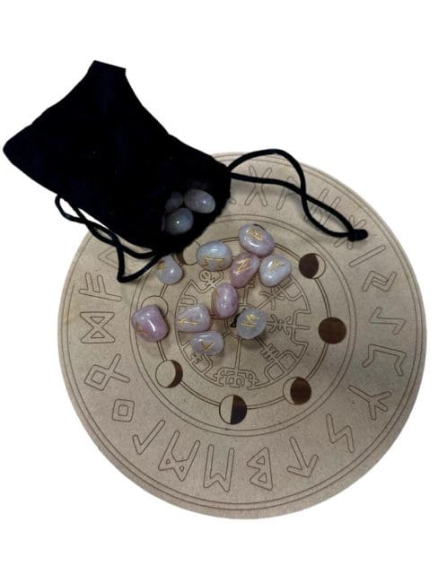 Planche de divination futhark  en bois 20cm chez Arabesk|cz